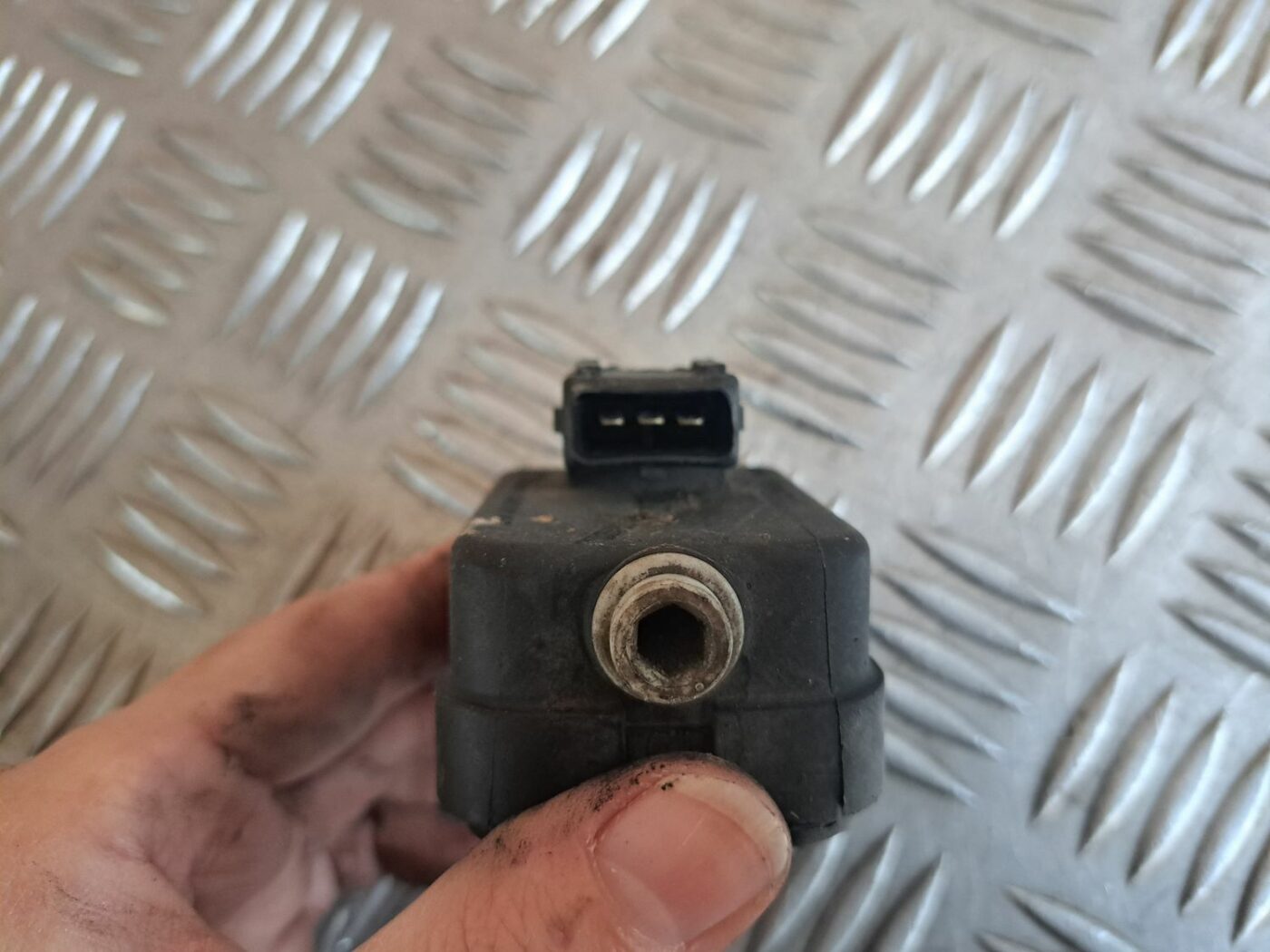 Lukturu augstuma regulēšanas korektors priekš TOYOTA RAV 4 2006 2 Lukturu augstuma regulēšanas korektors priekš TOYOTA RAV 4 2006