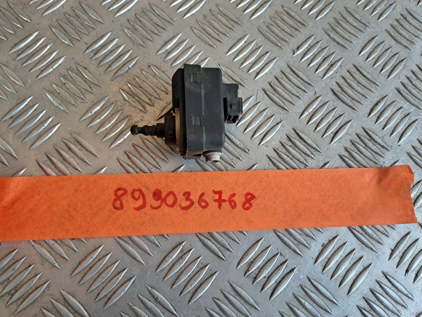 Lukturu augstuma regulēšanas korektors priekš TOYOTA RAV 4 2006 3 Lukturu augstuma regulēšanas korektors priekš TOYOTA RAV 4 2006