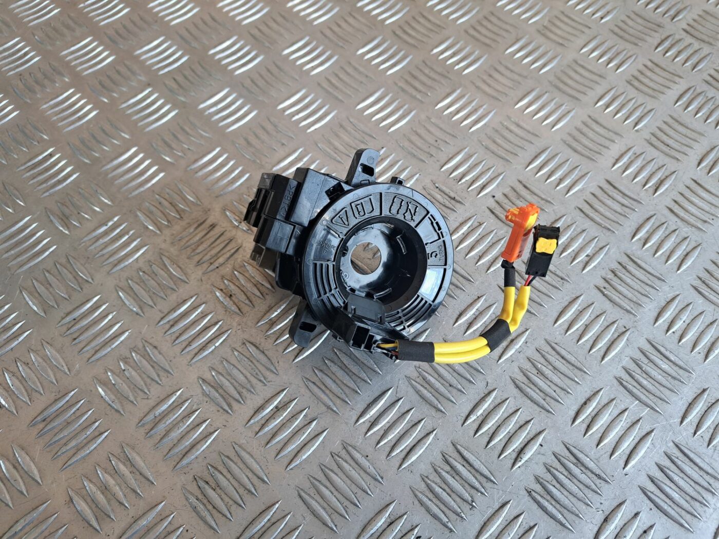 Drošības spilvena slīdgredzens priekš TOYOTA RAV 4 2006 1 Drošības spilvena slīdgredzens priekš TOYOTA RAV 4 2006