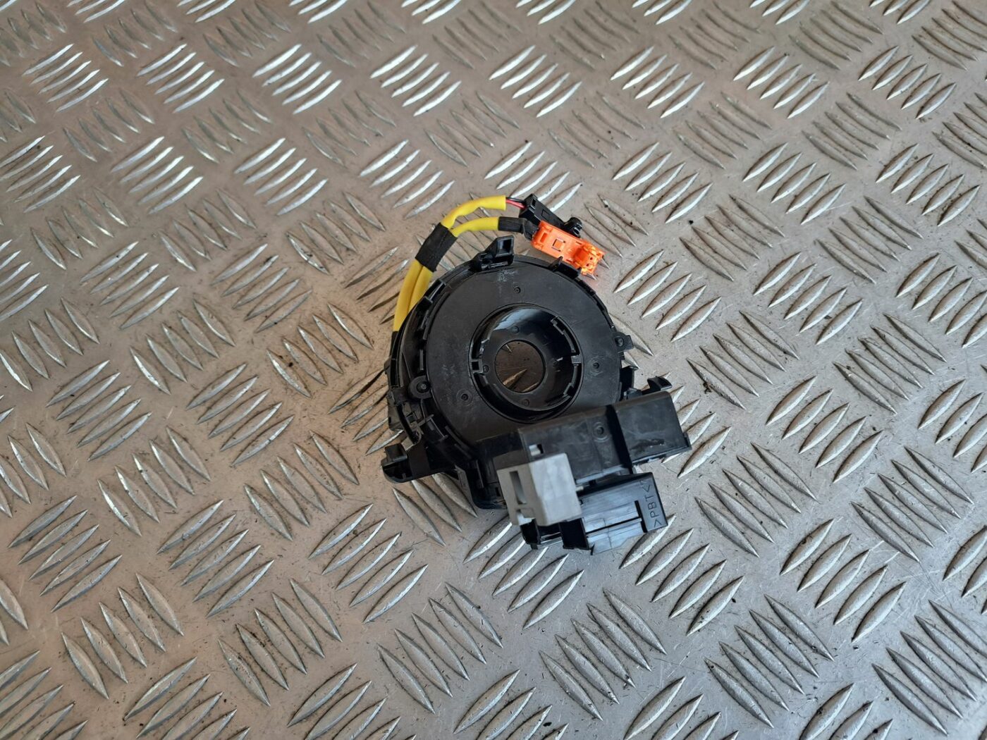 Drošības spilvena slīdgredzens priekš TOYOTA RAV 4 2006 2 Drošības spilvena slīdgredzens priekš TOYOTA RAV 4 2006