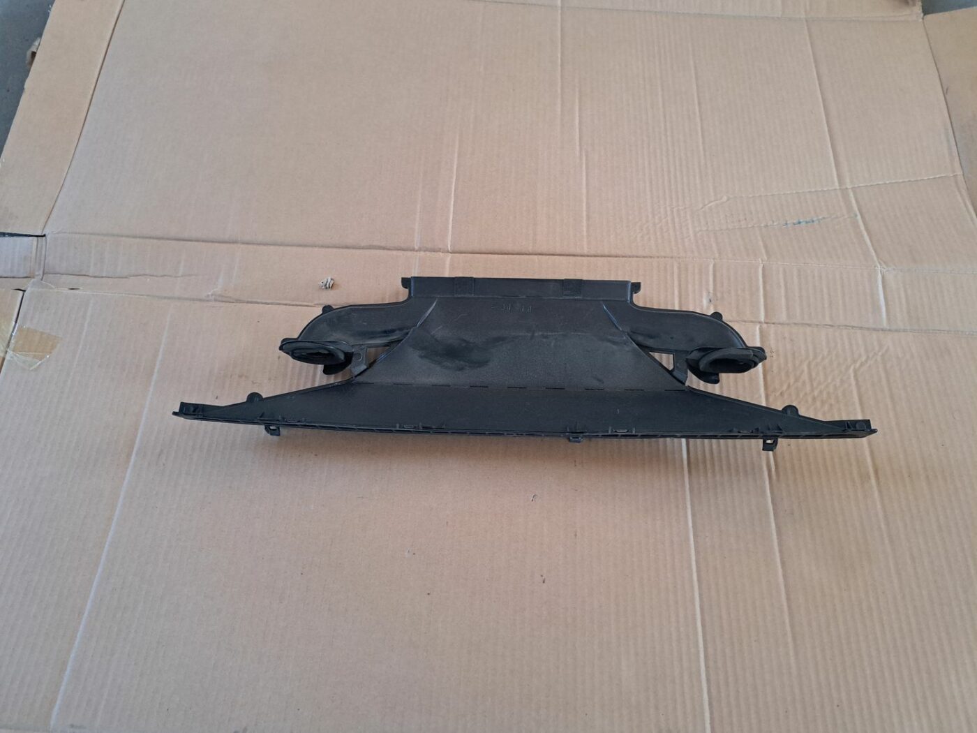 Salona gaisa vads priekš TOYOTA RAV 4 2006 1 Salona gaisa vads priekš TOYOTA RAV 4 2006