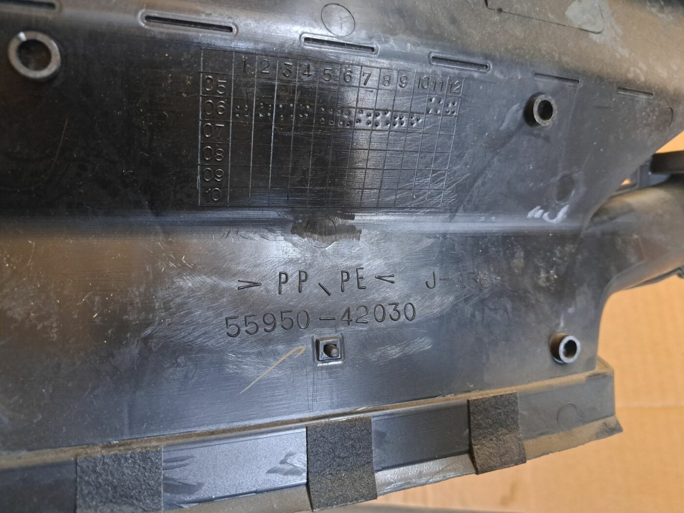 Salona gaisa vads priekš TOYOTA RAV 4 2006 3 Salona gaisa vads priekš TOYOTA RAV 4 2006