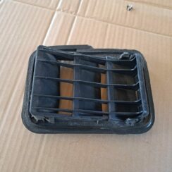 Virsbūves ventilācijas reste priekš TOYOTA RAV 4 2006