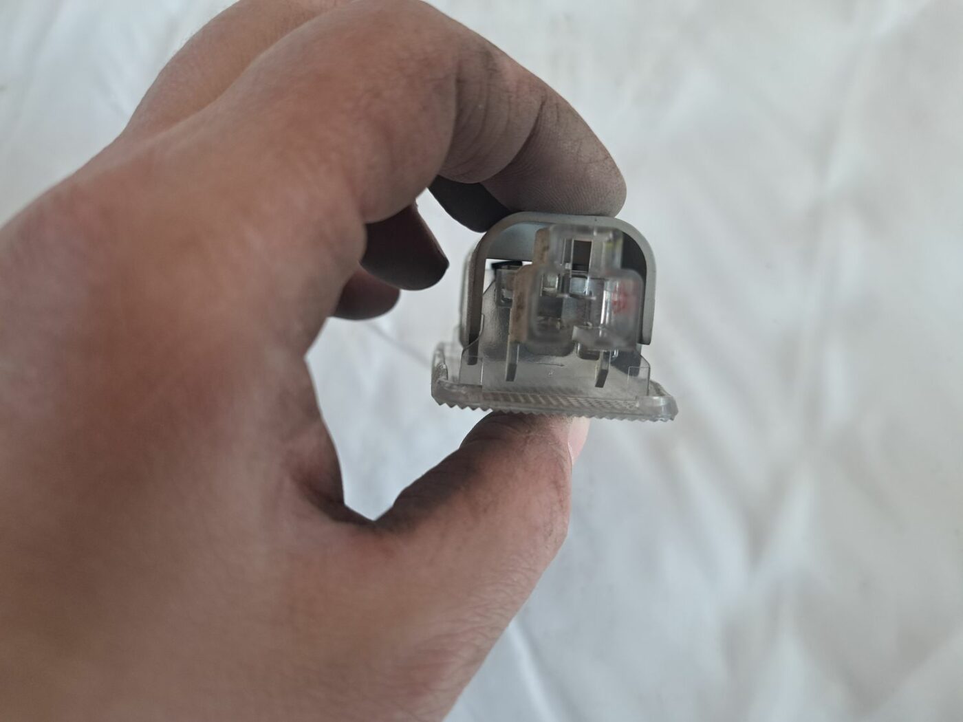 Apgaismojums bagažnieka nodalījuma priekš TOYOTA RAV 4 2006 2 Apgaismojums bagažnieka nodalījuma priekš TOYOTA RAV 4 2006