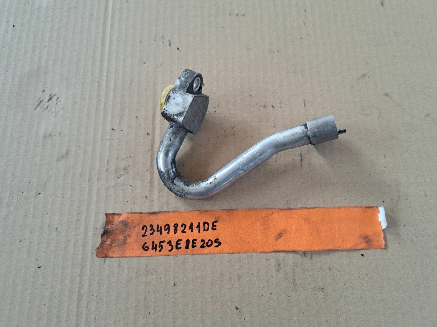 Gaisa kondicioniera caurule priekš BMW 525 E60 2004 BLACK 2 Gaisa kondicioniera caurule priekš BMW 525 E60 2004 BLACK