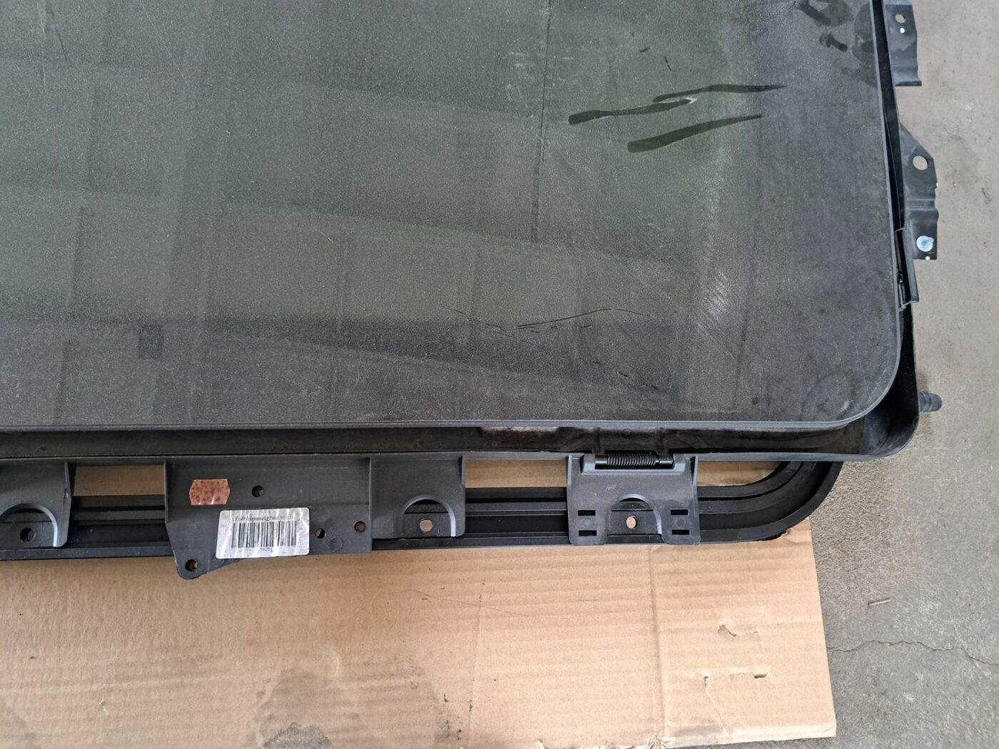 Lūka priekš BMW 525 E60 2004 BLACK 6 Lūka priekš BMW 525 E60 2004 BLACK