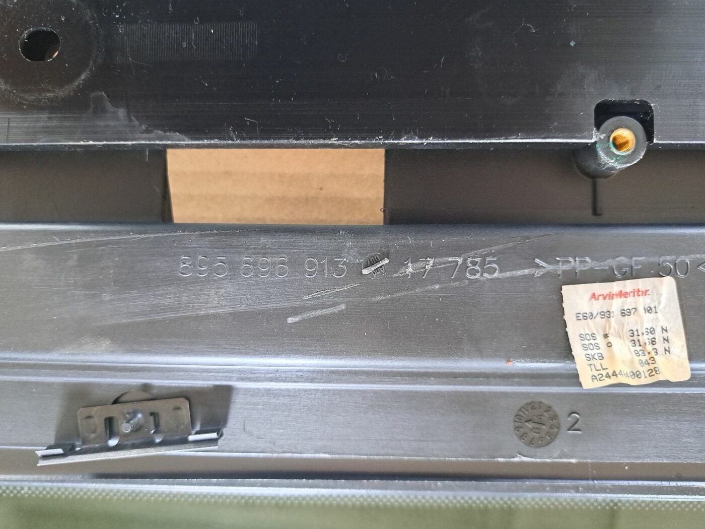 Lūka priekš BMW 525 E60 2004 BLACK 3 Lūka priekš BMW 525 E60 2004 BLACK