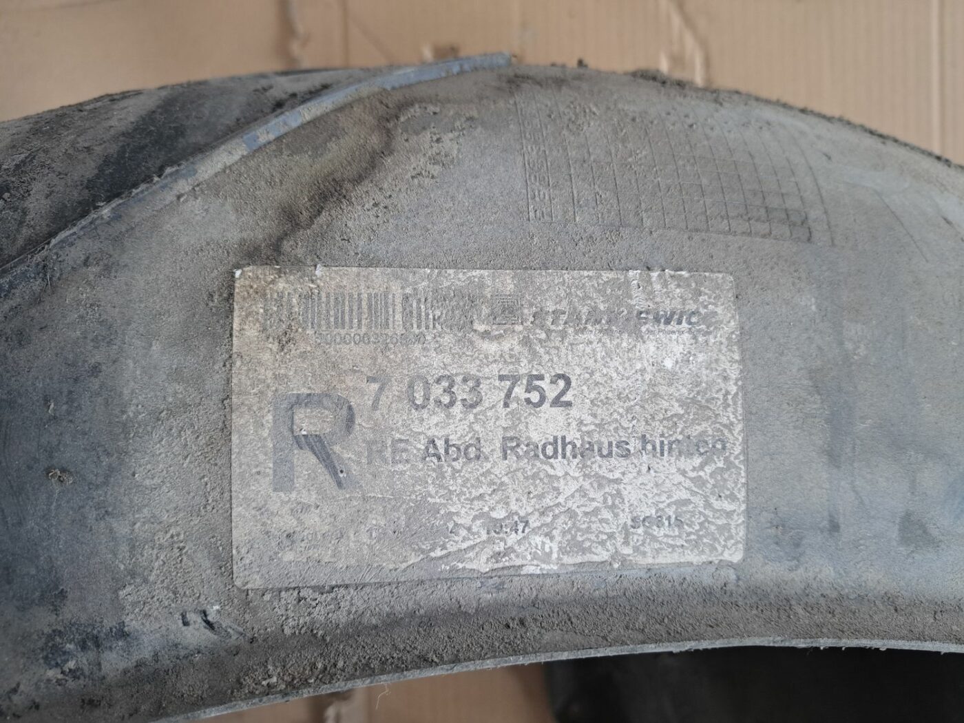 Aizmugurējais labais paspārns priekš BMW 525 E60 2004 BLACK 2 Aizmugurējais labais paspārns priekš BMW 525 E60 2004 BLACK