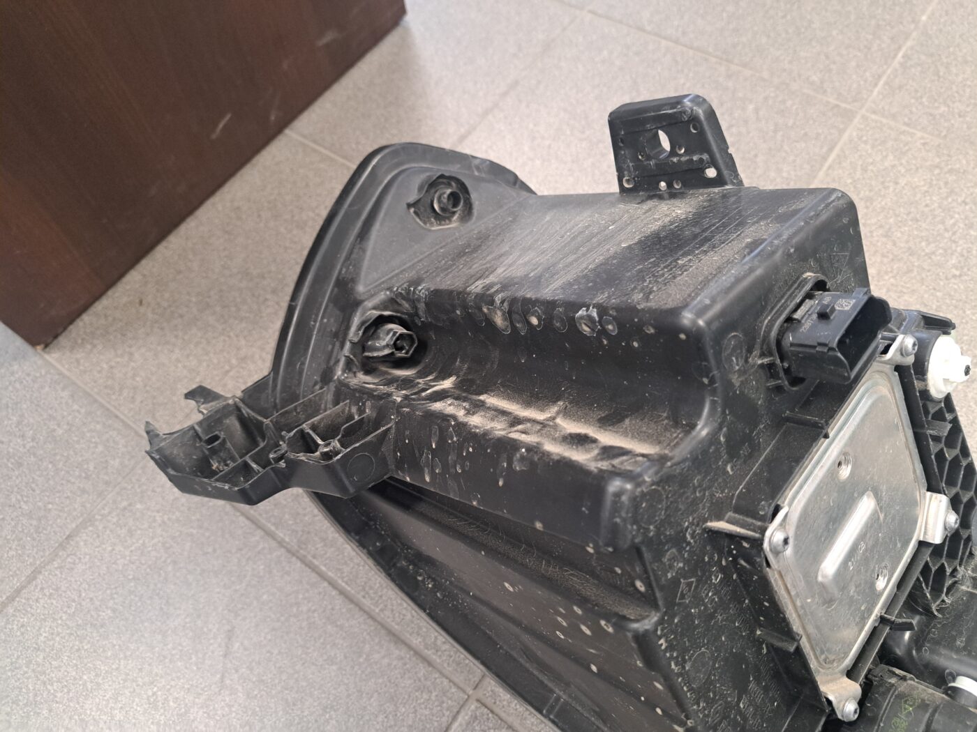 Priekšējais labais lukturis priekš RENAULT TRAFIC III 2021- 14 Priekšējais labais lukturis priekš RENAULT TRAFIC III 2021-