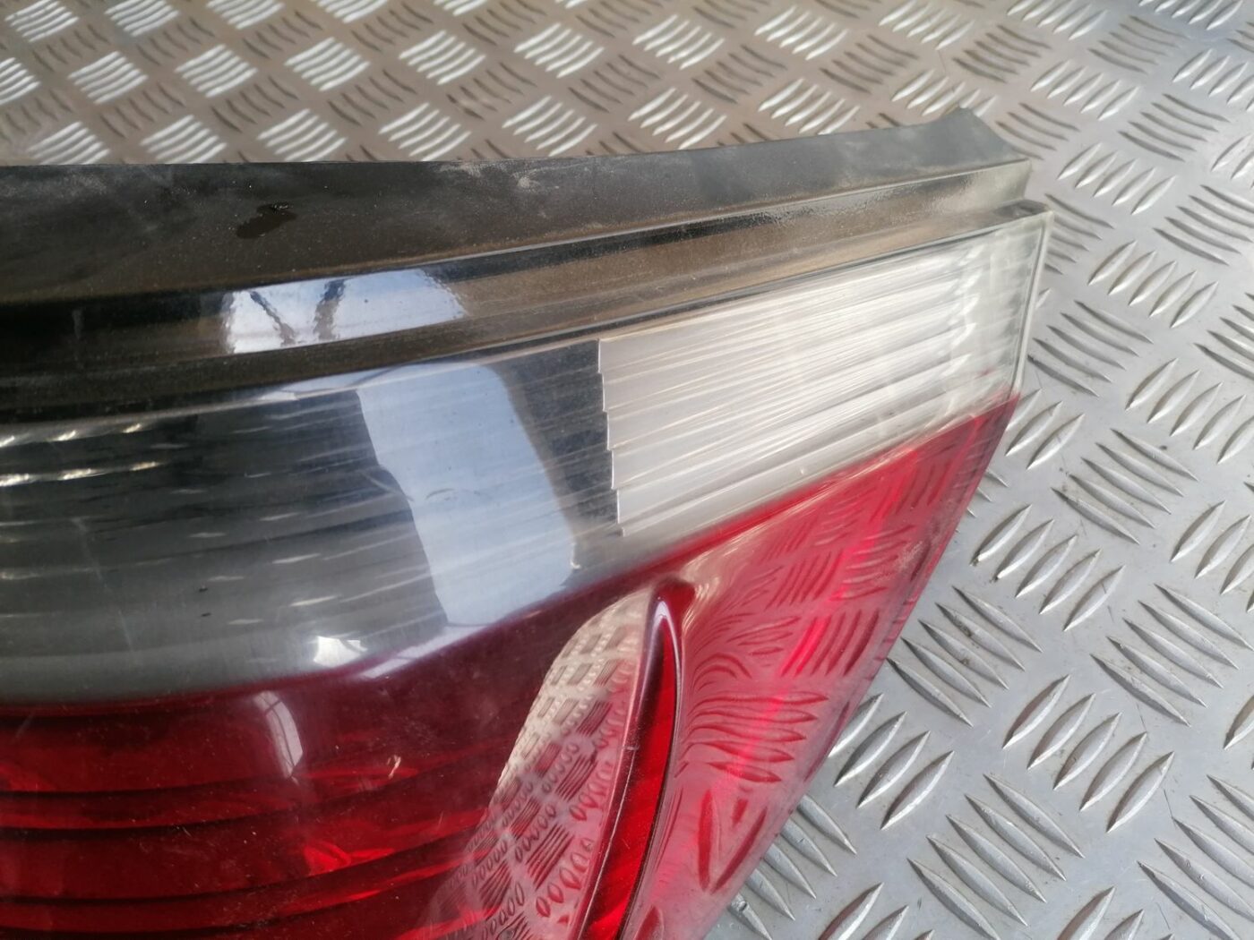 Aizmugurējais labais lukturis priekš BMW 525 E60 2004 BLACK 6 Aizmugurējais labais lukturis priekš BMW 525 E60 2004 BLACK