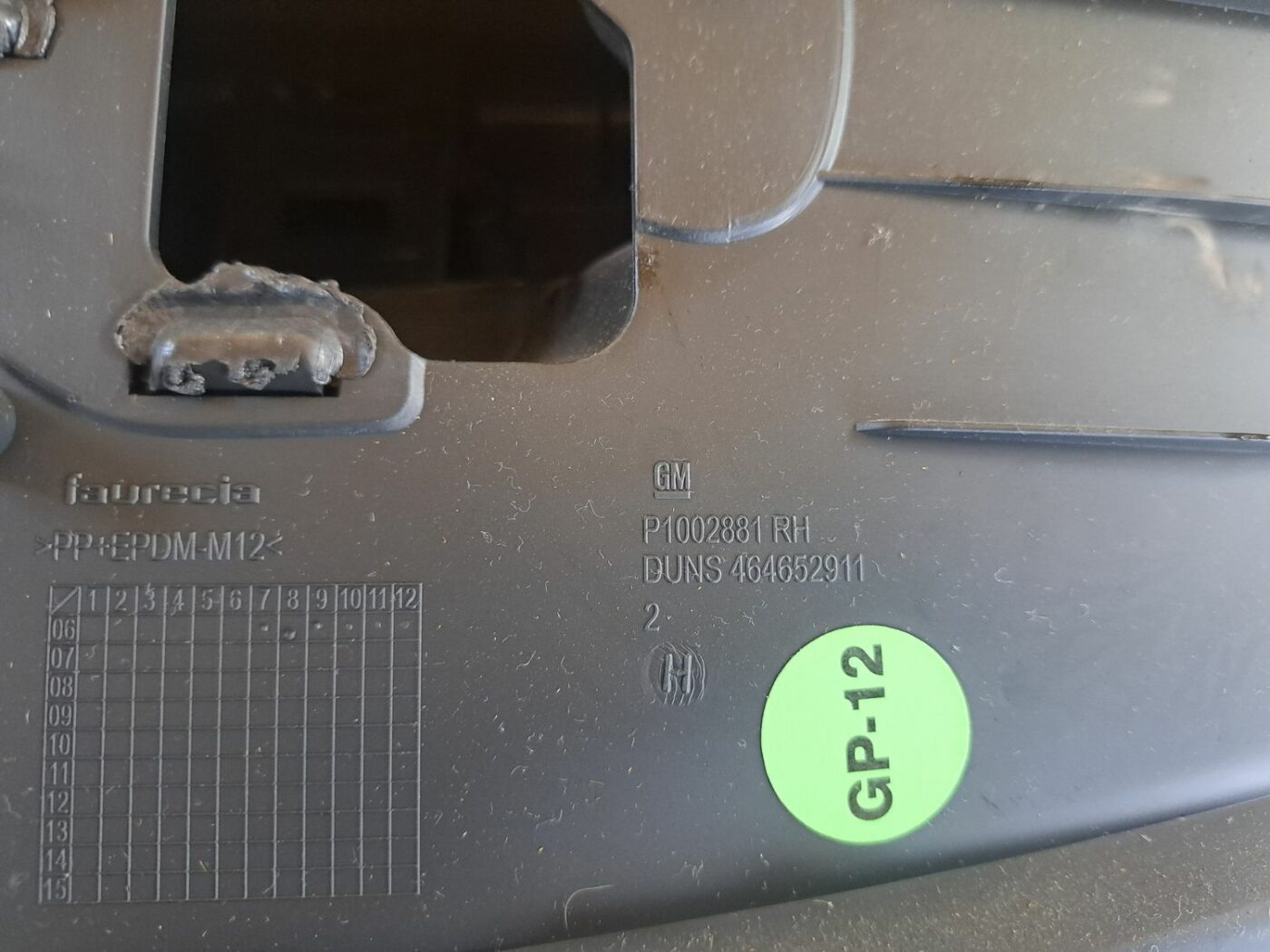 Priekšējo labo durvju apdare priekš OPEL CORSA 2007 5 Priekšējo labo durvju apdare priekš OPEL CORSA 2007