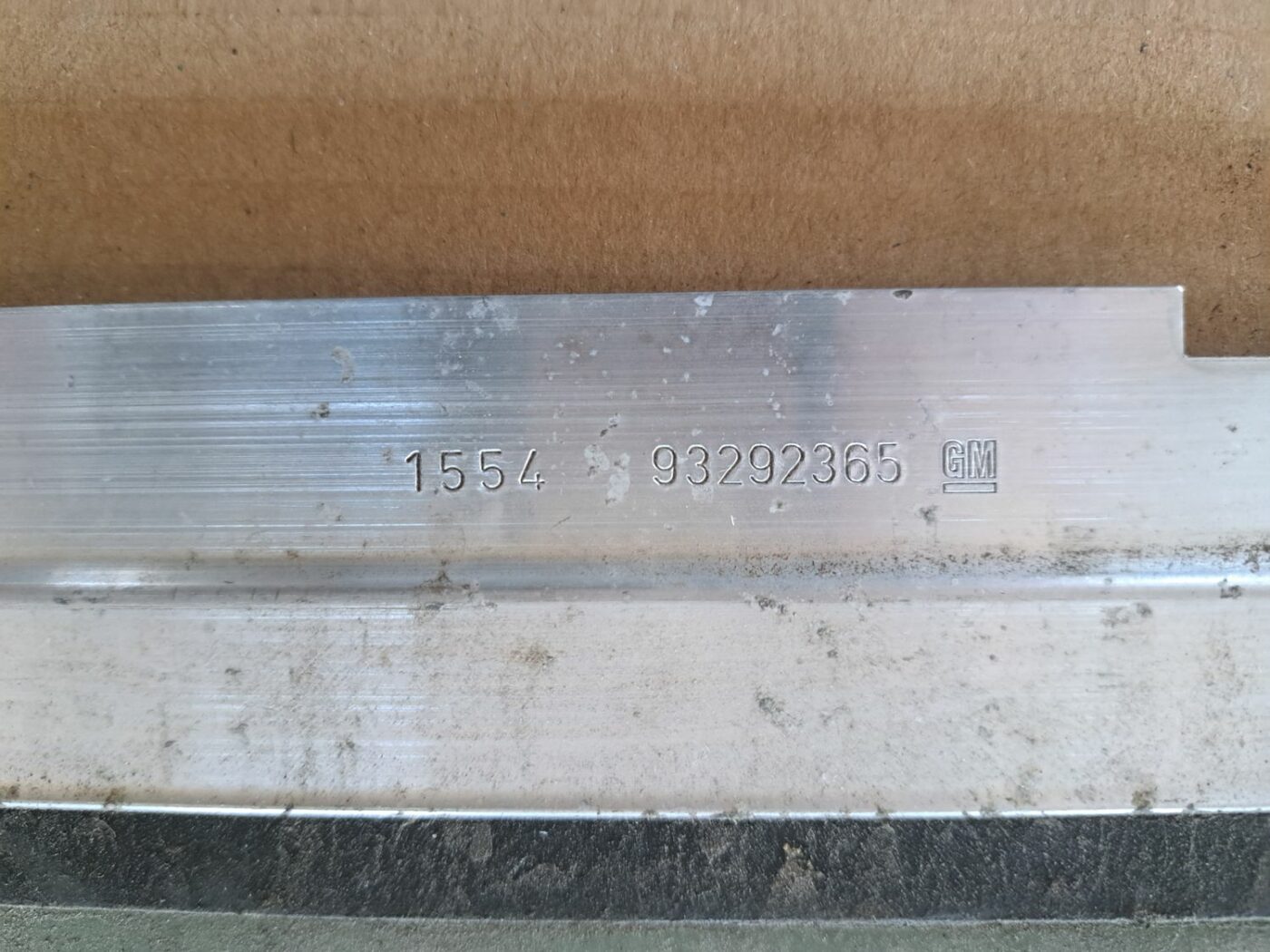 Priekšējo kreiso durvju stikls priekš OPEL MERIVA 2004 2 Priekšējo kreiso durvju stikls priekš OPEL MERIVA 2004