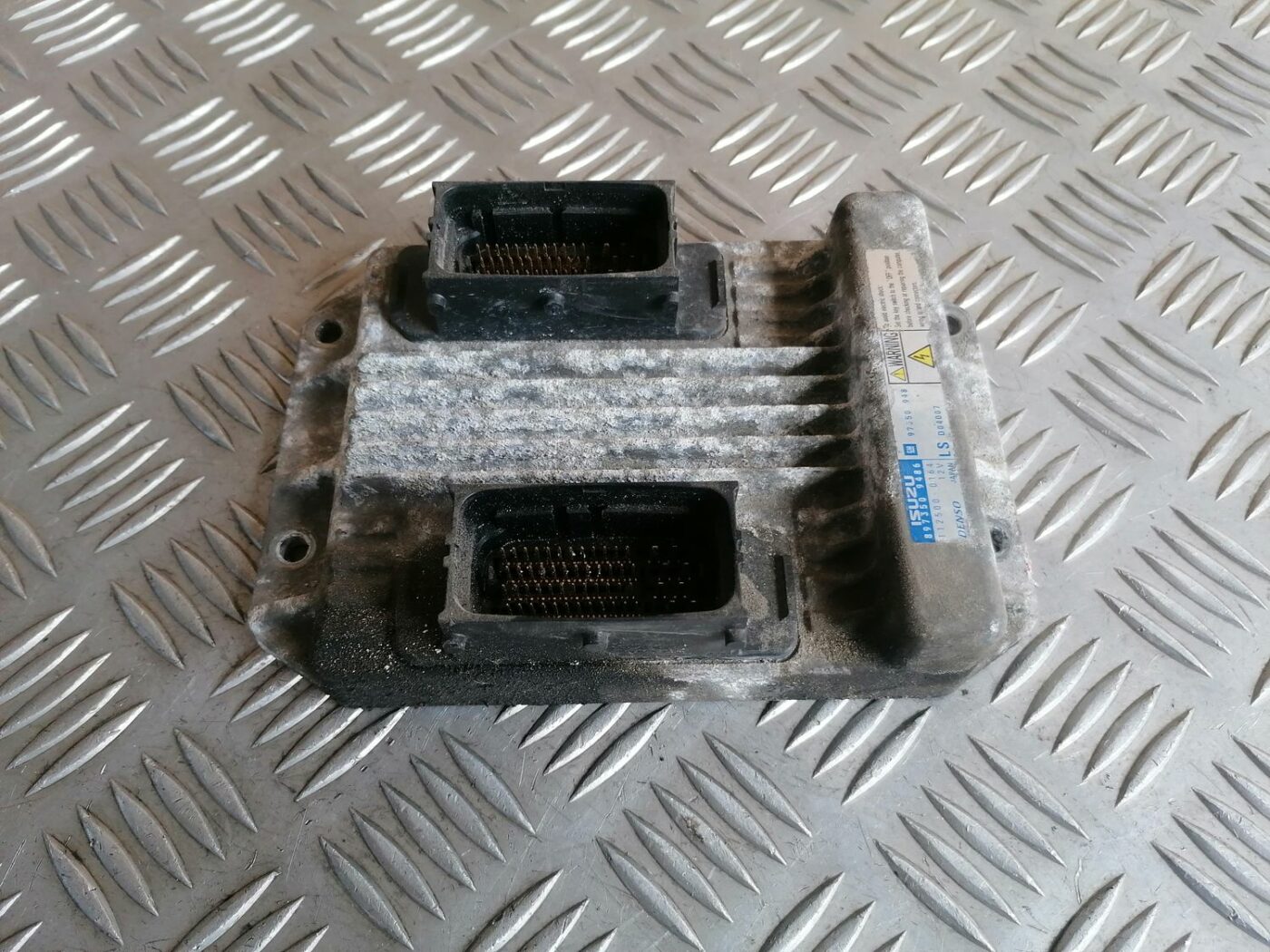 Dzinēja vadības bloks priekš OPEL MERIVA 2004 2 Dzinēja vadības bloks priekš OPEL MERIVA 2004