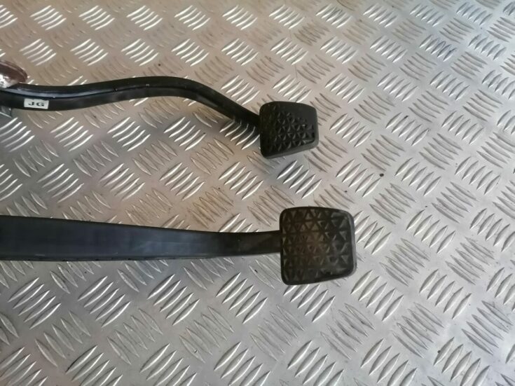 Pedāļu bloks priekš OPEL MERIVA 2004