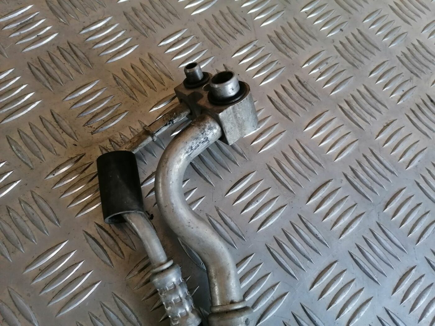 Gaisa kondicioniera galvenā caurule priekš OPEL MERIVA 2004 6 Gaisa kondicioniera galvenā caurule priekš OPEL MERIVA 2004