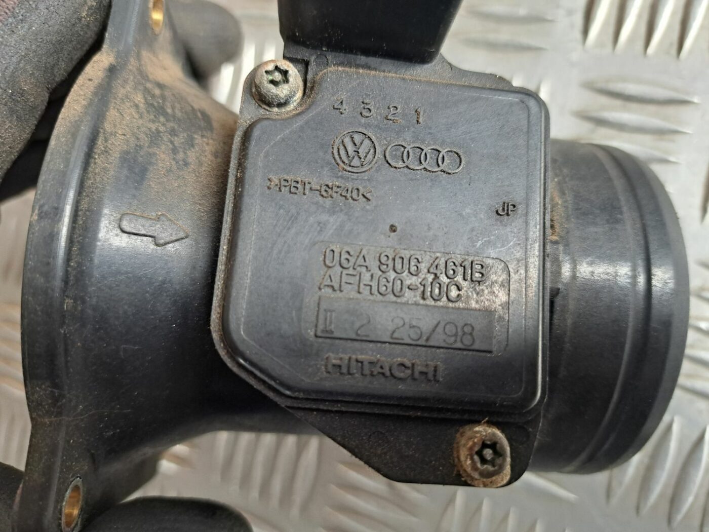 Gaisa plūsmas mērītājs priekš VW GOLF IV 1999 3 Gaisa plūsmas mērītājs priekš VW GOLF IV 1999