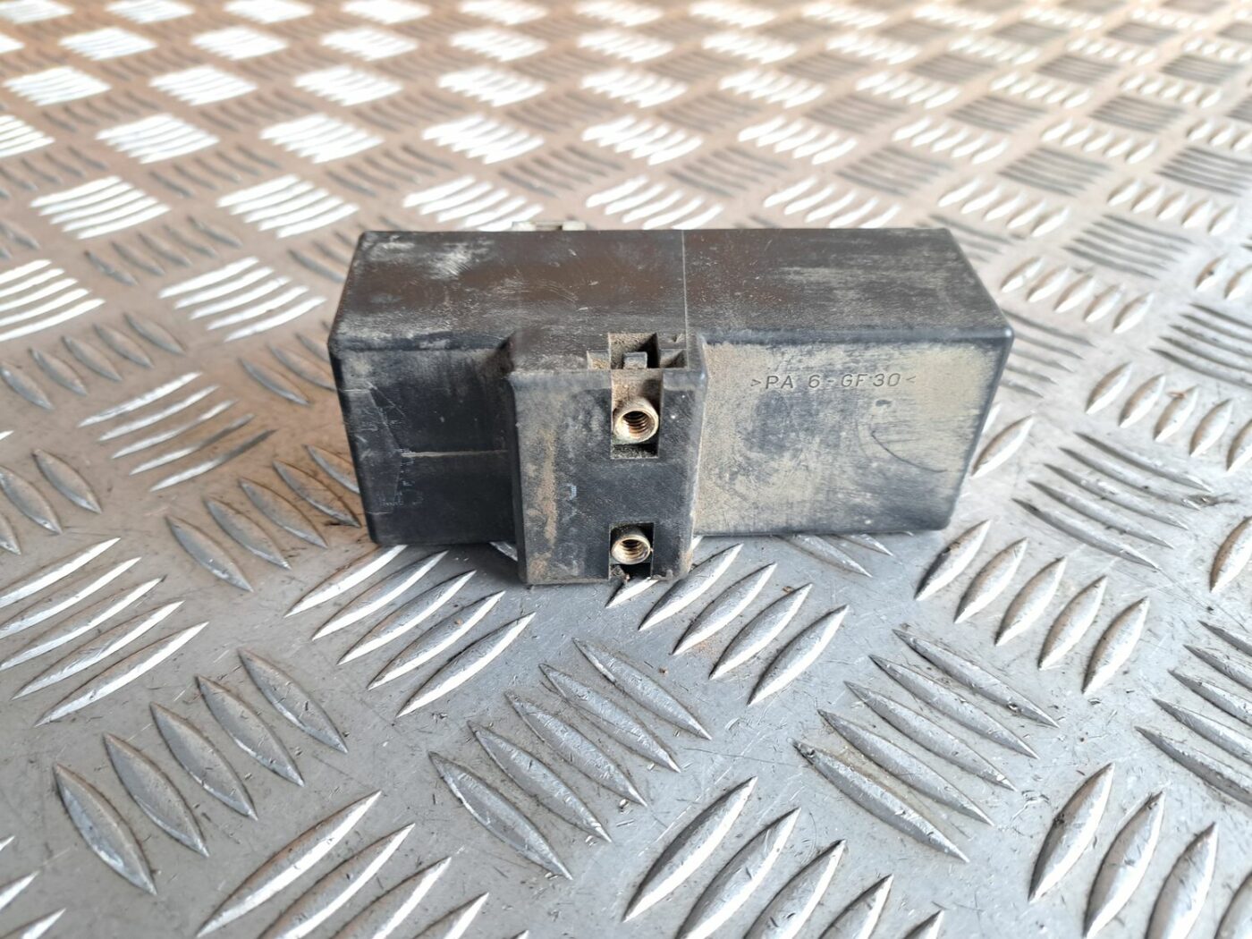 Ventilatora releja priekš VW GOLF IV 1999 4 Ventilatora releja priekš VW GOLF IV 1999