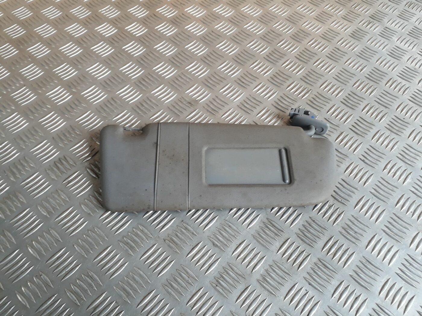 Saules aizsargs priekš AUDI A4 2000 AVANT 2 Saules aizsargs priekš AUDI A4 2000 AVANT