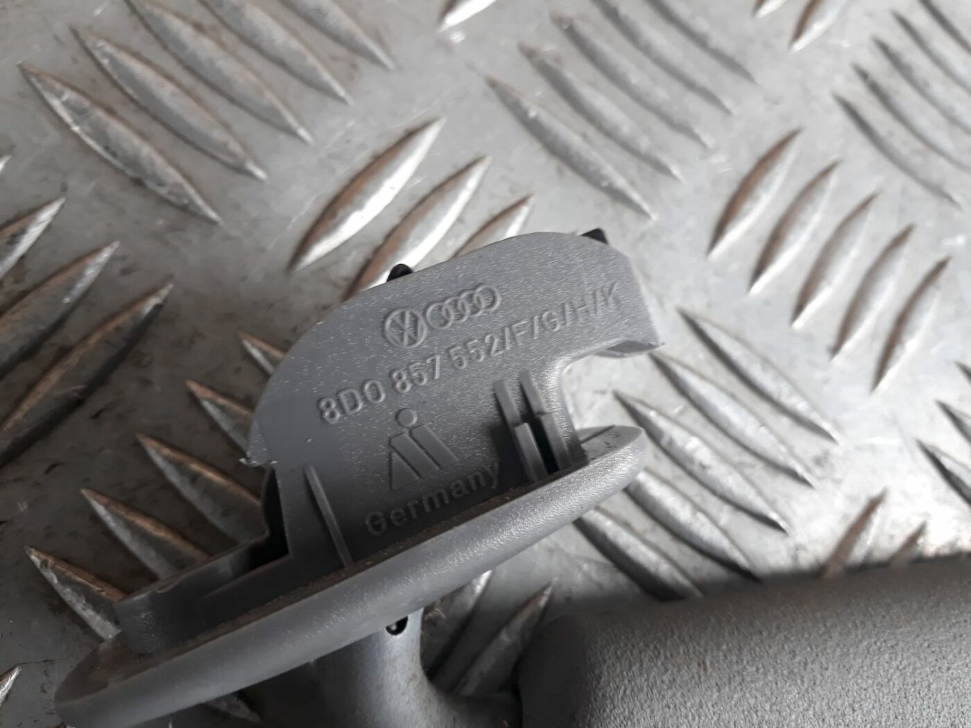 Saules aizsargs priekš AUDI A4 2000 AVANT 3 Saules aizsargs priekš AUDI A4 2000 AVANT