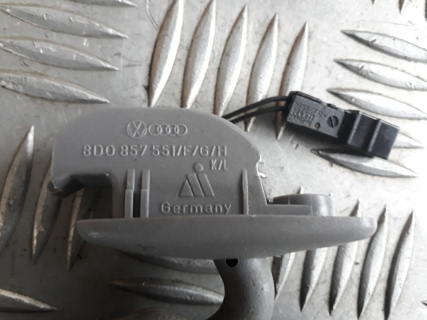 Saules aizsargs priekš AUDI A4 2000 AVANT 3 Saules aizsargs priekš AUDI A4 2000 AVANT