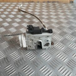 Priekšējo labo durvju slēdzene priekš AUDI A4 2000 AVANT