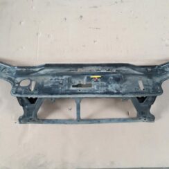 Priekšējā radiatora rāmja augšēja daļa priekš VOLVO S60 2007