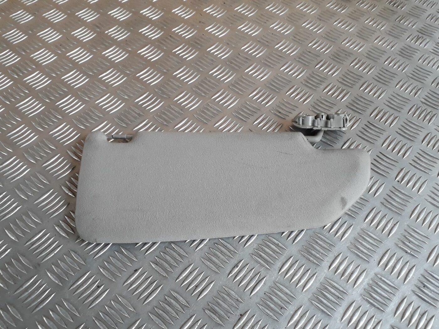 Saules aizsargs priekš VOLVO S60 2007 2 Saules aizsargs priekš VOLVO S60 2007