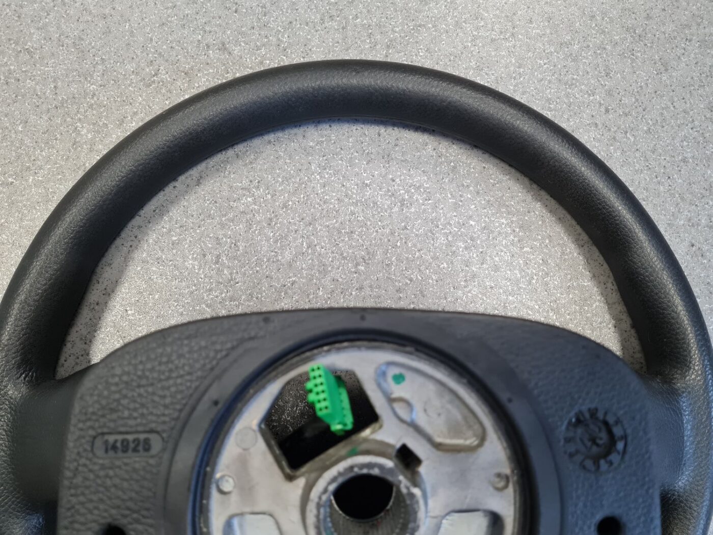 Stūre priekš VOLVO S60 2007 5 Stūre priekš VOLVO S60 2007