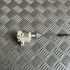 Degvielas tvertnes vāka slēdzene priekš VW GOLF IV 1999