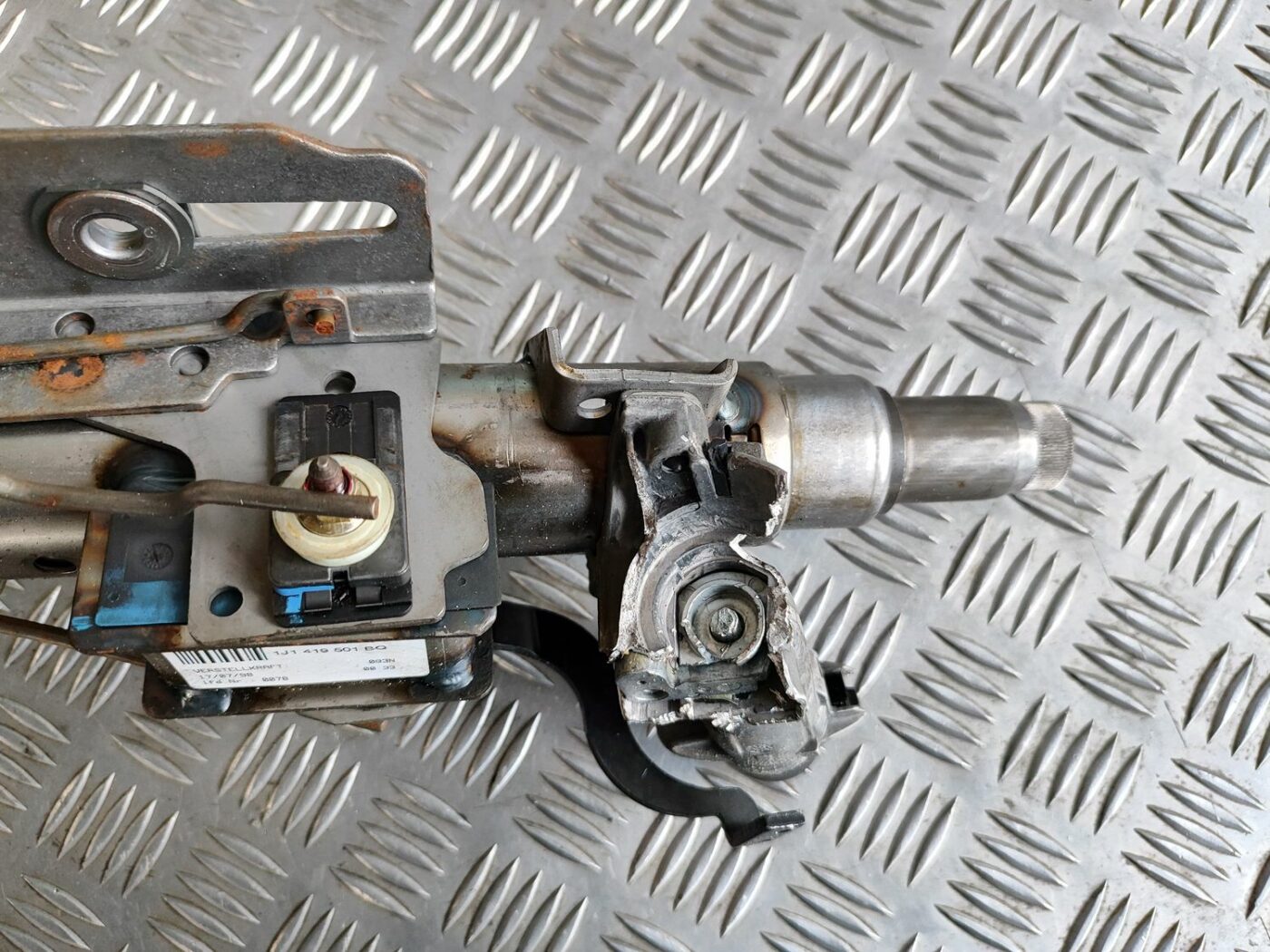 Stūres statne priekš VW GOLF IV 1999 3 Stūres statne priekš VW GOLF IV 1999