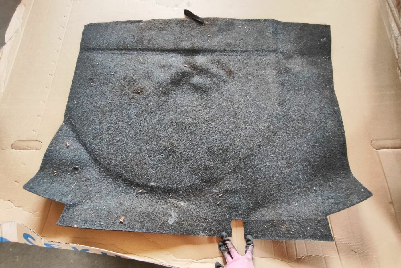 Bagāžnieka grīda priekš VW GOLF IV 1999 2 Bagāžnieka grīda priekš VW GOLF IV 1999