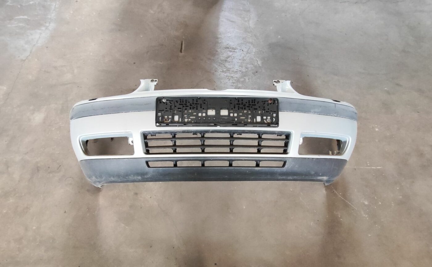 Priekšējais buferis priekš VW GOLF IV 1999 1 Priekšējais buferis priekš VW GOLF IV 1999