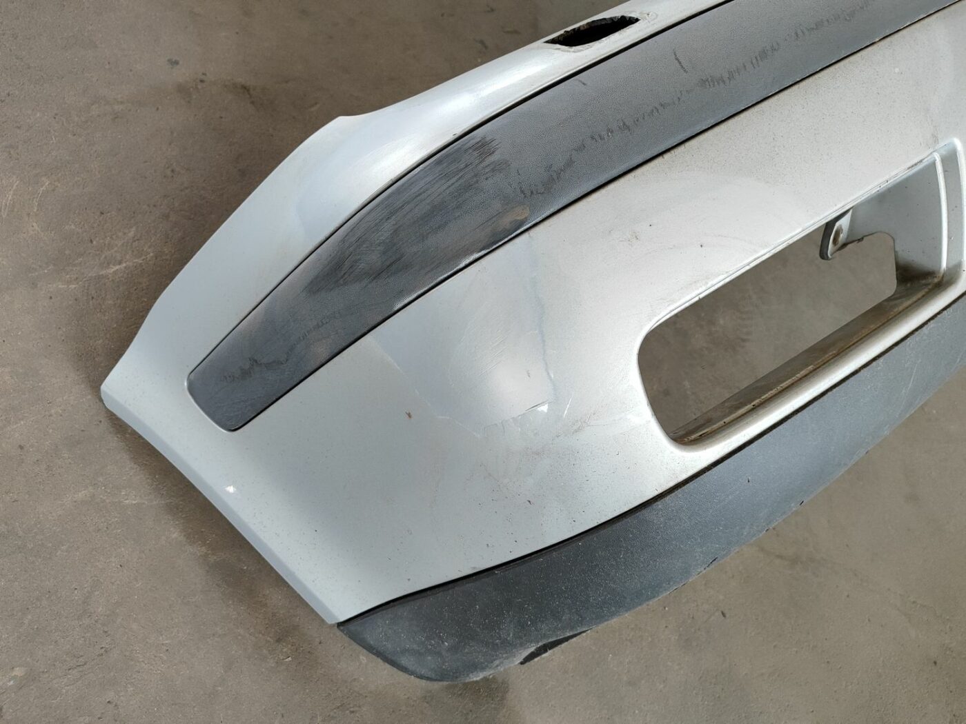 Priekšējais buferis priekš VW GOLF IV 1999 12 Priekšējais buferis priekš VW GOLF IV 1999