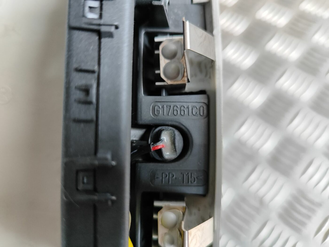 Skaņas sensors priekš SKODA OCTAVIA 2008 3 Skaņas sensors priekš SKODA OCTAVIA 2008