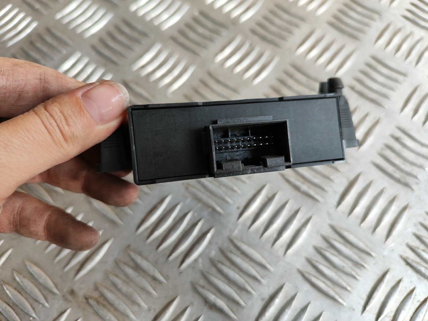 GATEWAY vadības bloks priekš SKODA OCTAVIA 2008 4 GATEWAY vadības bloks priekš SKODA OCTAVIA 2008