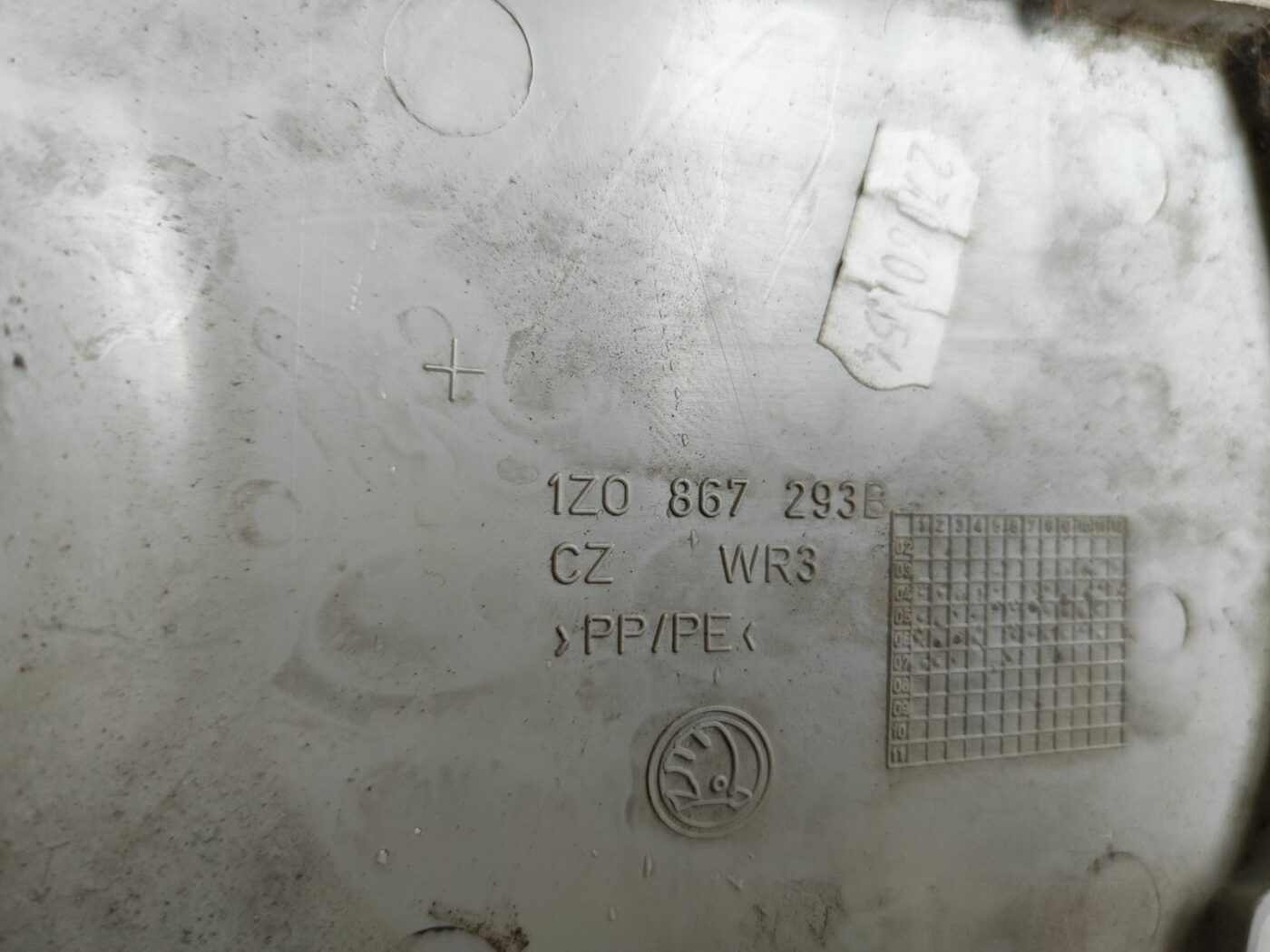 Vidējas salona statnes apdare priekš SKODA OCTAVIA 2008 3 Vidējas salona statnes apdare priekš SKODA OCTAVIA 2008