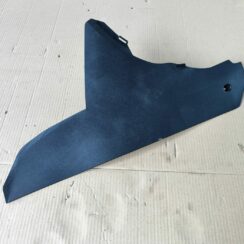 Centrālās konsoles (apdares) sānu panelis priekš SKODA OCTAVIA 2008