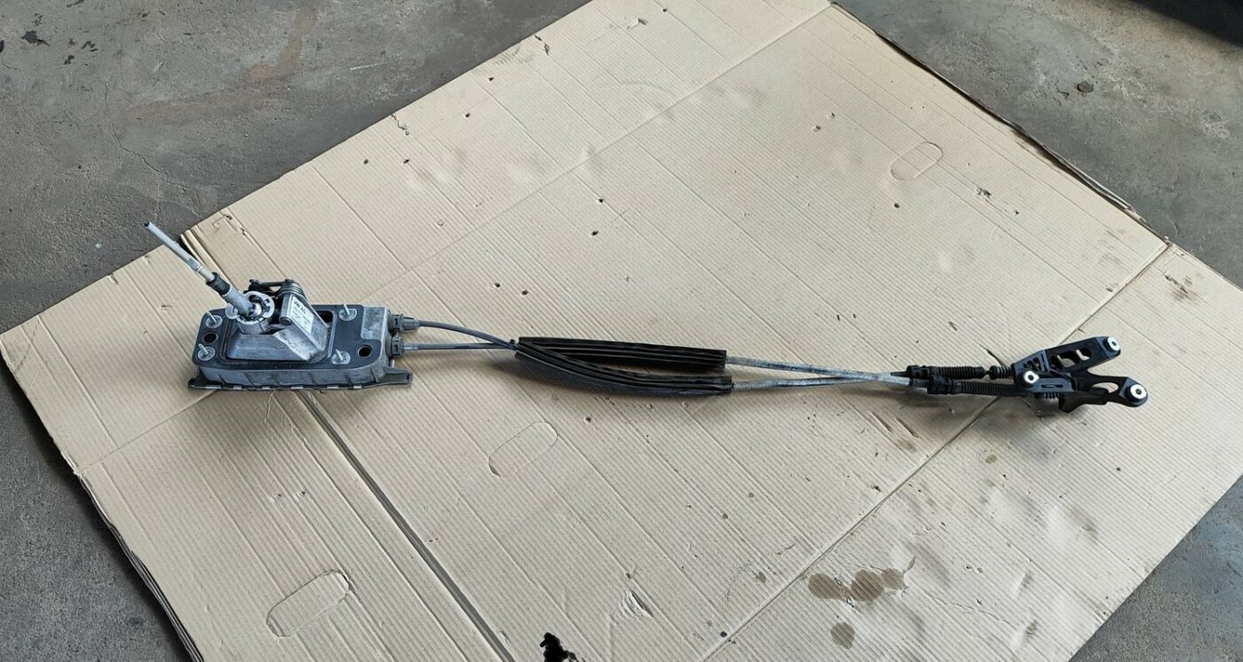 Ātrumu pārslēgšanas slēdzis priekš SKODA OCTAVIA 2008 2 Ātrumu pārslēgšanas slēdzis priekš SKODA OCTAVIA 2008