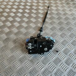 Priekšējo labo durvju slēdzene priekš SKODA OCTAVIA 2008