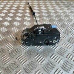 Aizmugurējo labo durvju slēdzene priekš SKODA OCTAVIA 2008