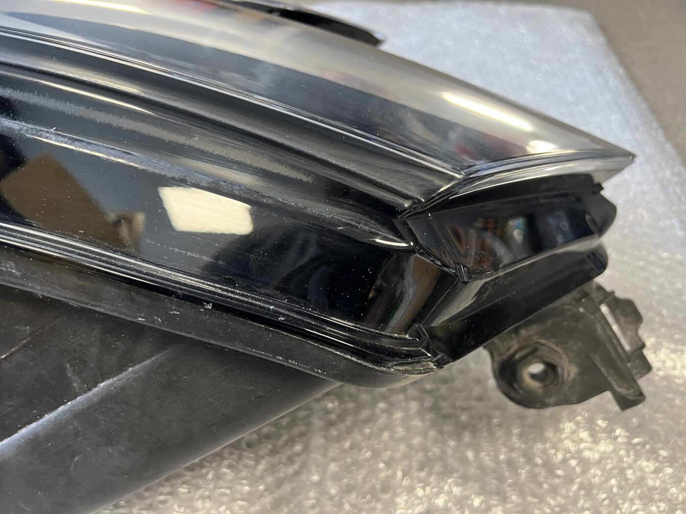 Priekšējais kreisais lukturis priekš Skoda Kodiaq 2017-2022 10 Priekšējais kreisais lukturis priekš Skoda Kodiaq 2017-2022