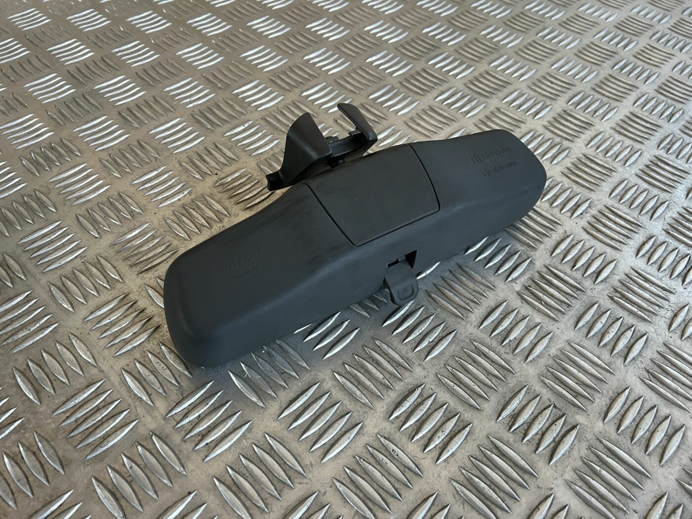 Salona atpakaļskata spogulis priekš VOLVO S60 2007 2 Salona atpakaļskata spogulis priekš VOLVO S60 2007