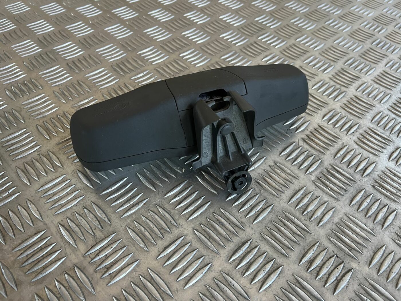 Salona atpakaļskata spogulis priekš VOLVO S60 2007 4 Salona atpakaļskata spogulis priekš VOLVO S60 2007