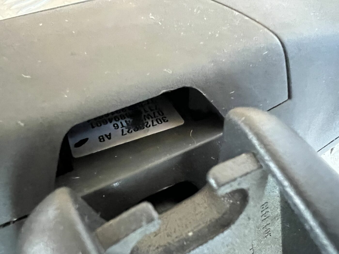 Salona atpakaļskata spogulis priekš VOLVO S60 2007 3 Salona atpakaļskata spogulis priekš VOLVO S60 2007