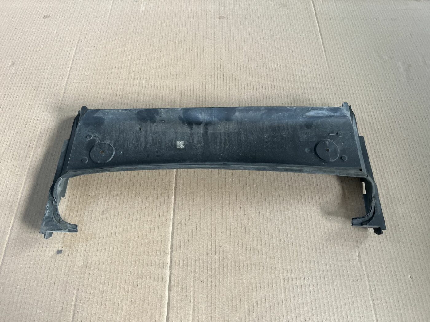 Ieplūdes gaisa deflektors/Difuzors priekš VOLVO S60 2007 1 Ieplūdes gaisa deflektors/Difuzors priekš VOLVO S60 2007