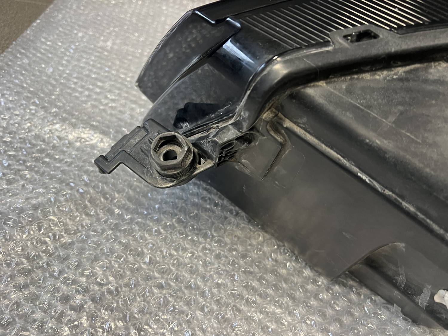 Priekšējais labais lukturis priekš Skoda Karoq 2017-2021 6 Priekšējais labais lukturis priekš Skoda Karoq 2017-2021