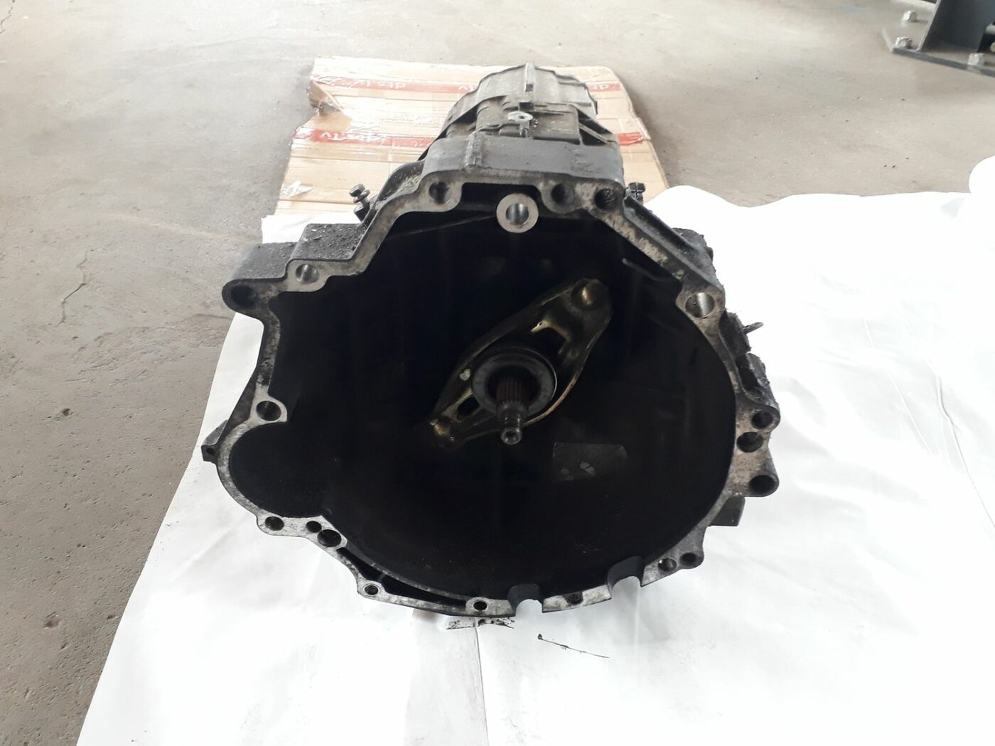 Mehāniska pārnesumkārba priekš AUDI A6 AVANT 2006 1 Mehāniska pārnesumkārba priekš AUDI A6 AVANT 2006