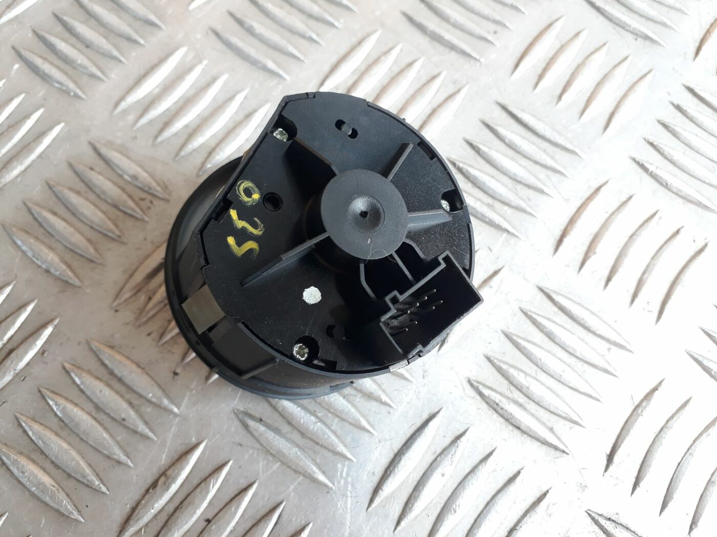 Gaismas slēdzis priekš AUDI A6 AVANT 2006 4 Gaismas slēdzis priekš AUDI A6 AVANT 2006