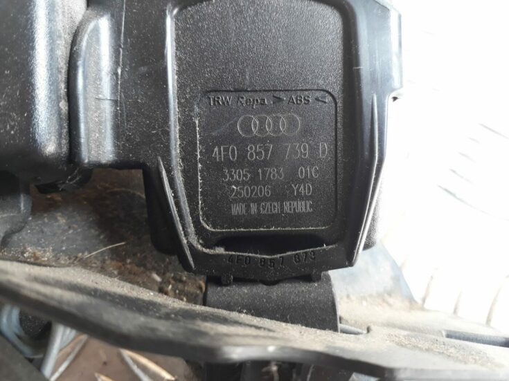 Aizmugurējā dubultā drošības jostas sprādze priekš AUDI A6 AVANT 2006