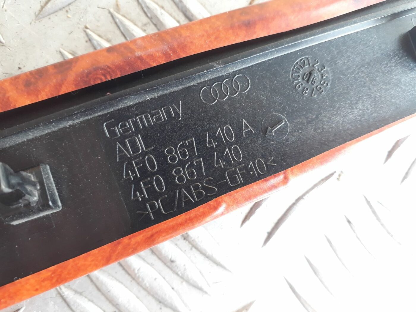 Durvju apdares uzlika priekš AUDI A6 AVANT 2006 3 Durvju apdares uzlika priekš AUDI A6 AVANT 2006